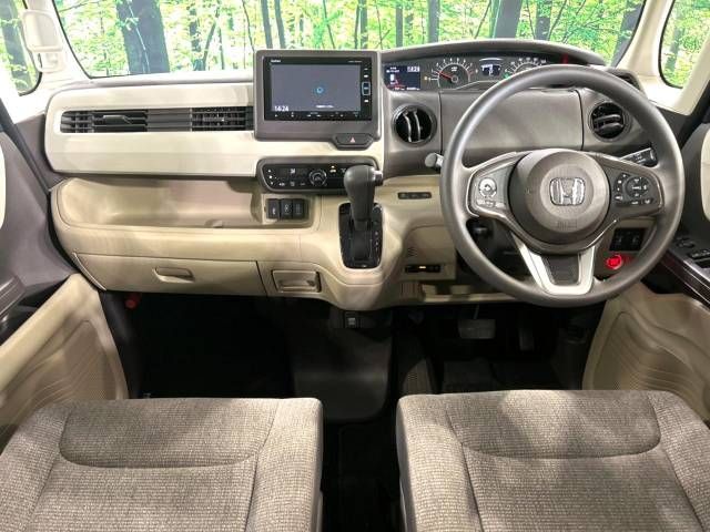 Honda N BOX 2019-07 185926-1