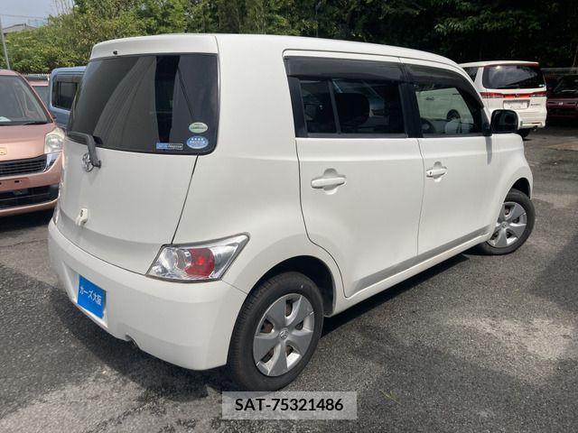 Toyota BB 2009-03 293061-2
