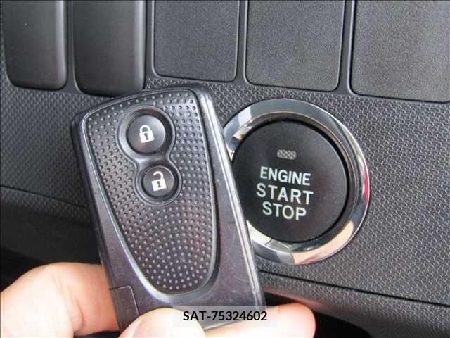 Daihatsu MOVE CUSTOM 2011-09 239146-3