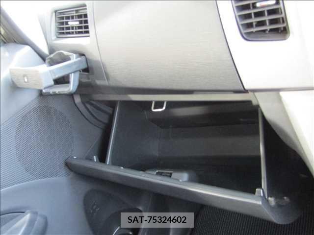 Daihatsu MOVE CUSTOM 2011-09 239146-12