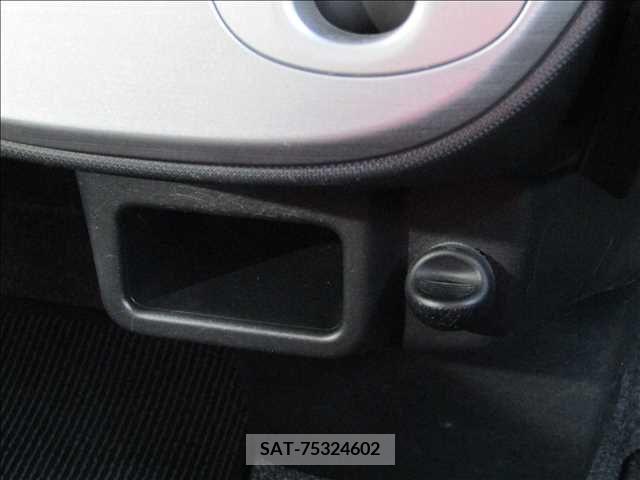 Daihatsu MOVE CUSTOM 2011-09 239146-11