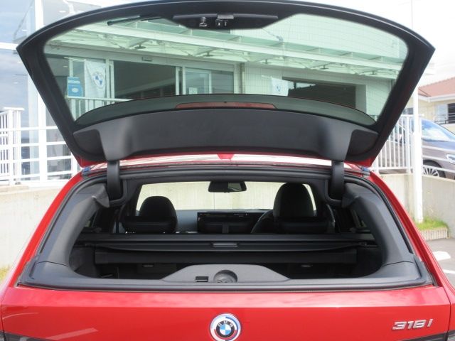 Bmw 3 SERIES 2022-11 2309-10
