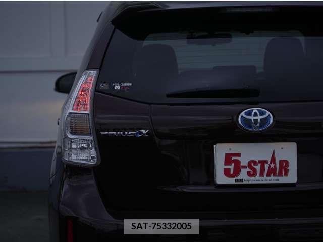Toyota PRIUS ALPHA 2013-11 213357-15