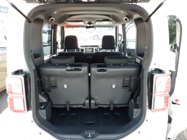 Toyota Pixis Mega 2018-04 23409-10