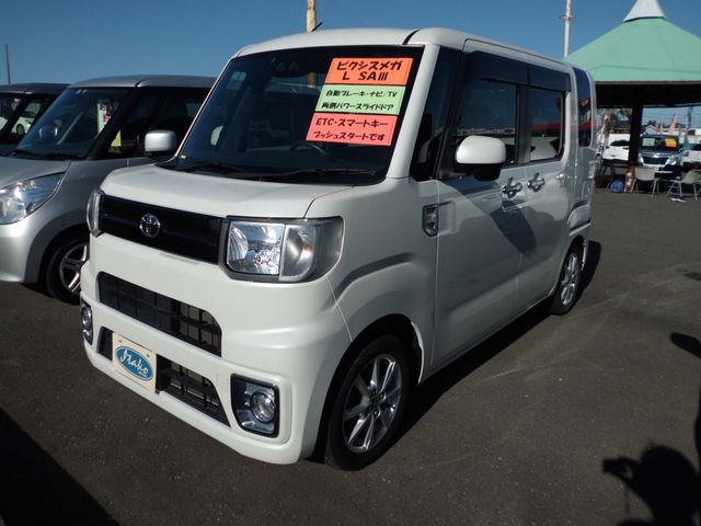 Toyota Pixis Mega 2018-04 23409-0