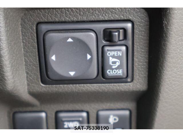 Nissan CUBE 2013-08 390168-5