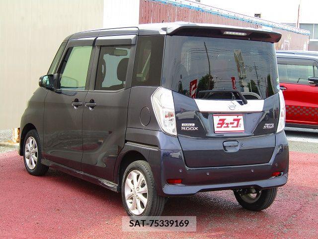 Nissan ROOX 2019-05 323898-8