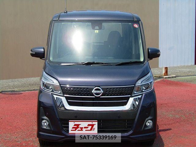 Nissan ROOX 2019-05 323898-15