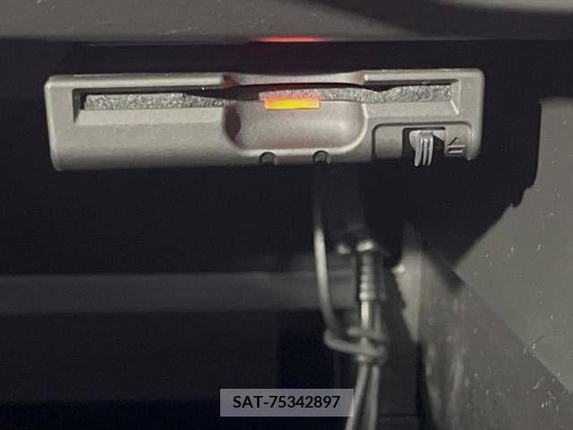 Nissan NOTE 2013-02 302290-4
