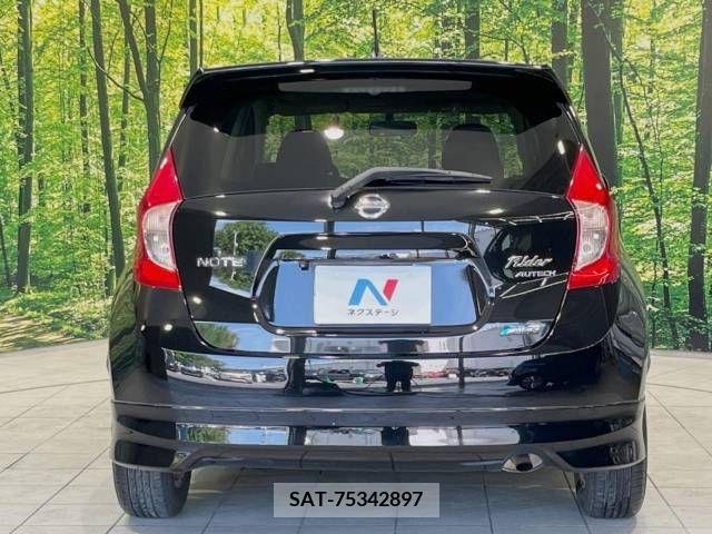 Nissan NOTE 2013-02 302290-15
