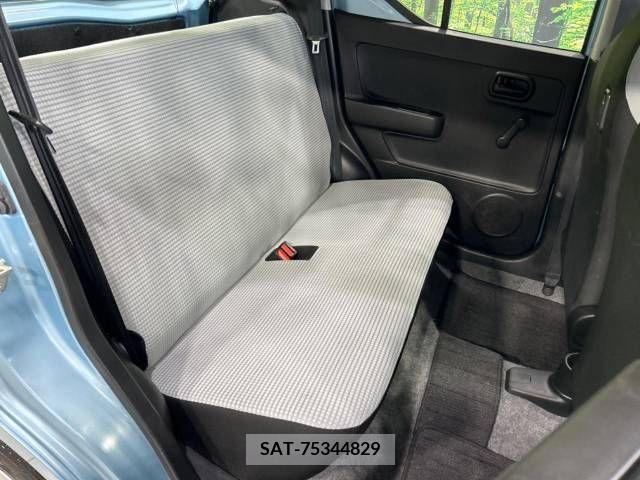 Mazda CAROL 2018-10 327378-7