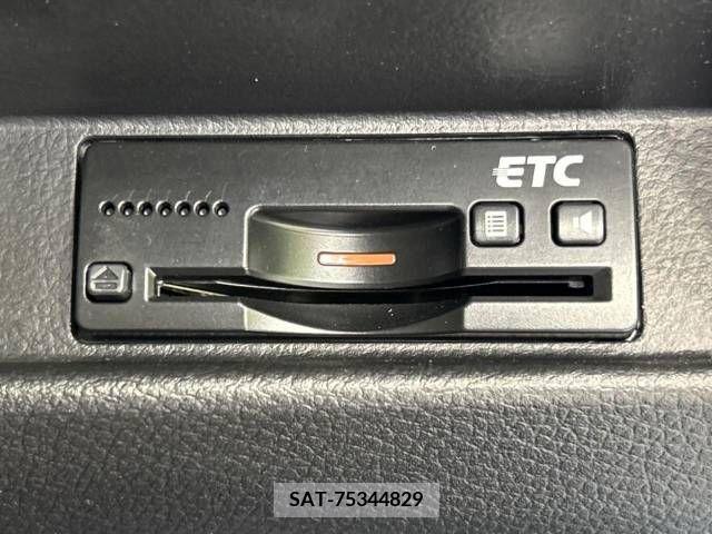 Mazda CAROL 2018-10 327378-5