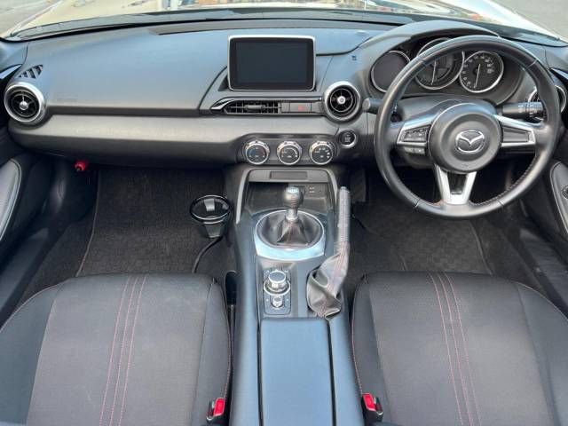 Mazda ROADSTER 2015-05 188069-1