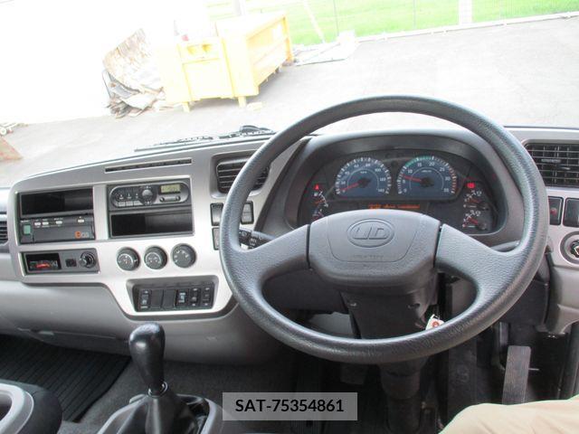Nissan CONDOR 2017-10 357964-8