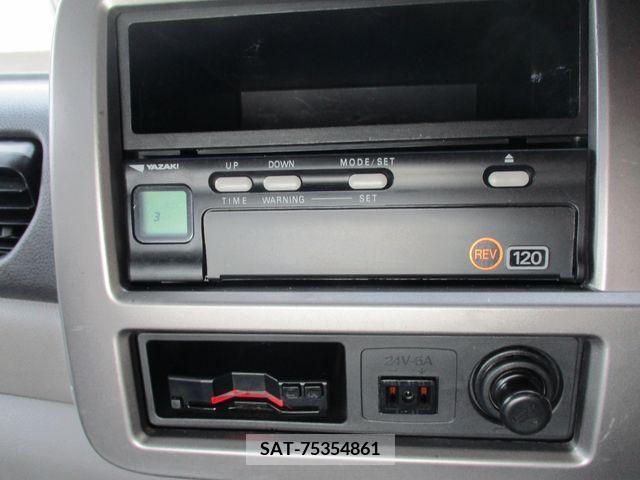 Nissan CONDOR 2017-10 357964-11