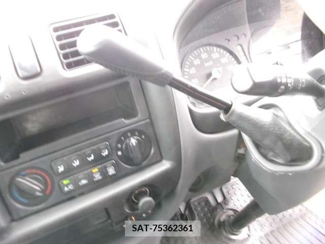Mazda BONGO VAN 2017-12 223027-9
