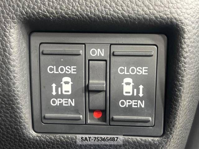 Honda N BOX CUSTOM 2017-09 238458-6
