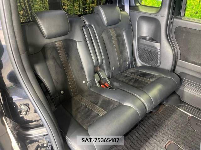 Honda N BOX CUSTOM 2017-09 238458-9