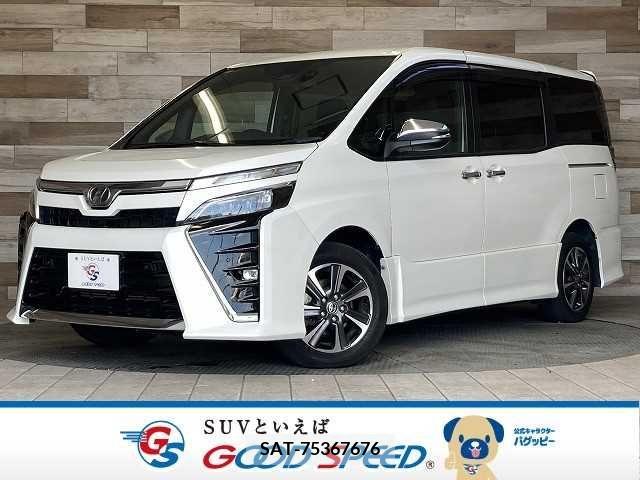 Toyota VOXY 2019-07 370395-0