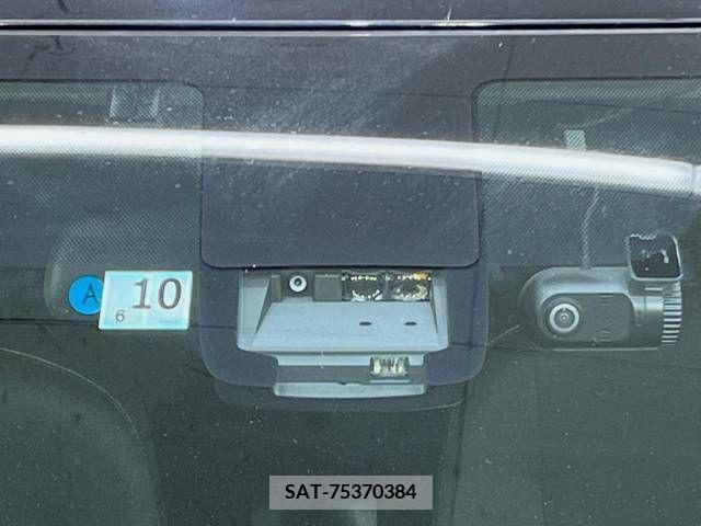 Toyota SIENTA 2019-10 368189-2
