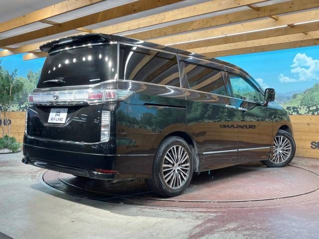 Nissan ELGRAND 2014-07 758-18