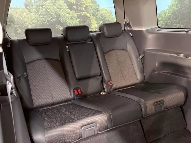 Nissan ELGRAND 2014-07 758-10