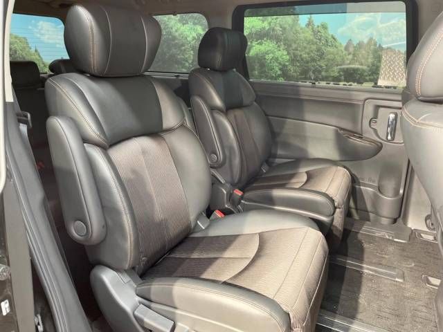 Nissan ELGRAND 2014-07 758-9