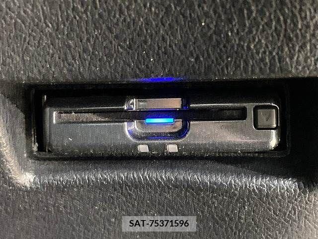Toyota SIENTA 2019-04 285027-10