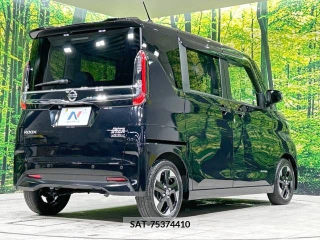 Nissan ROOX 2022-05 354508-17
