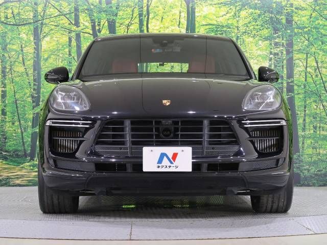 Porsche MACAN 2020-12 13745-2