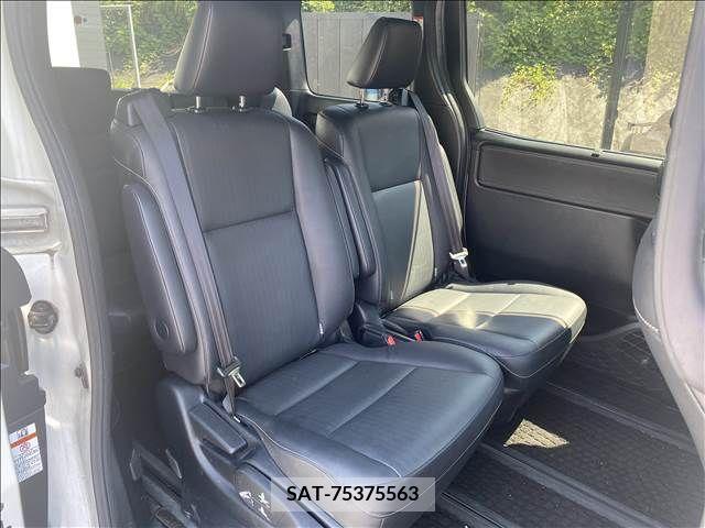 Toyota ESQUIRE 2016-02 359828-10