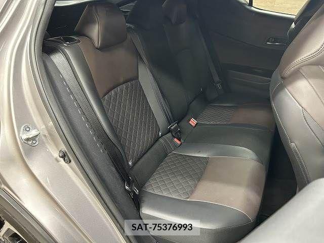 Toyota C-HR 2017-01 212174-8