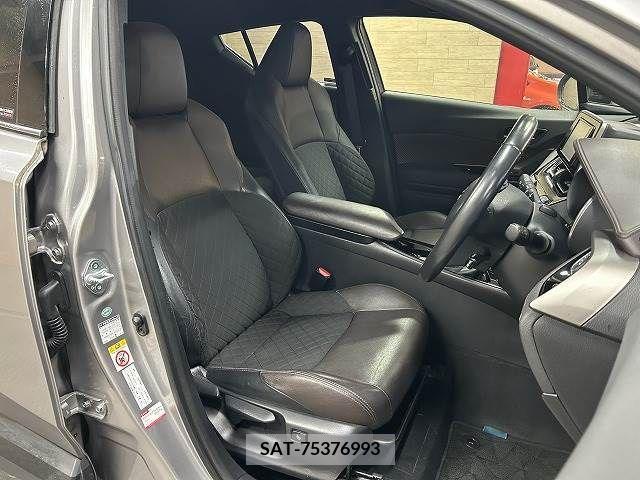 Toyota C-HR 2017-01 212174-7
