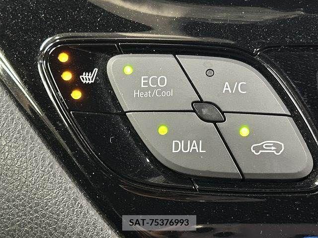 Toyota C-HR 2017-01 212174-4