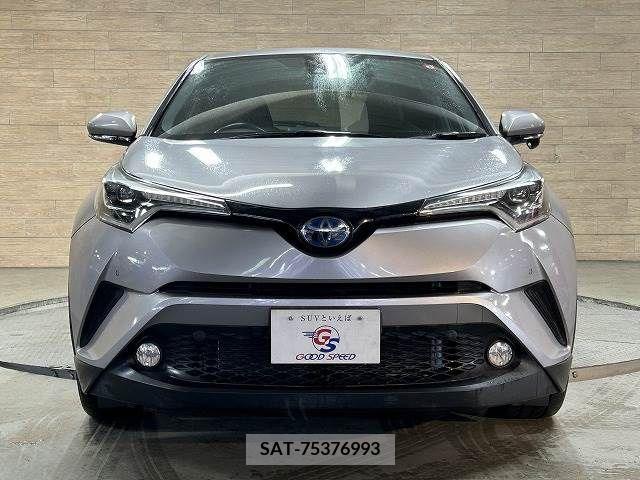 Toyota C-HR 2017-01 212174-16