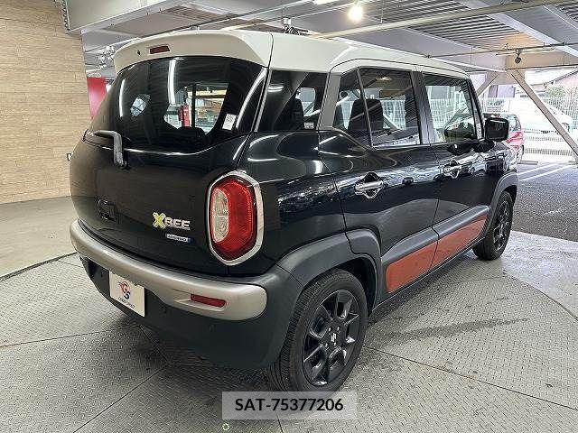 Suzuki X BEE 2019-02 211728-15