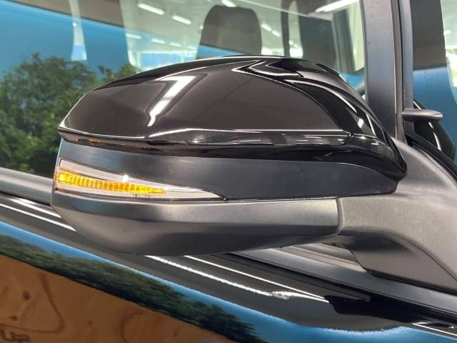 Toyota NOAH 2019-05 190439-19