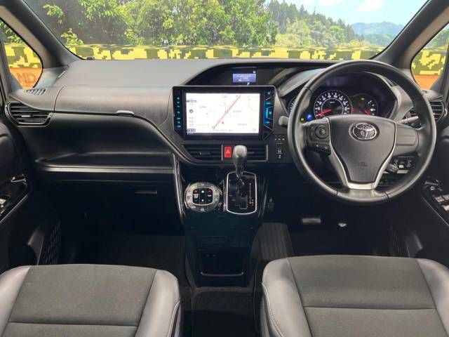Toyota NOAH 2019-05 190439-1
