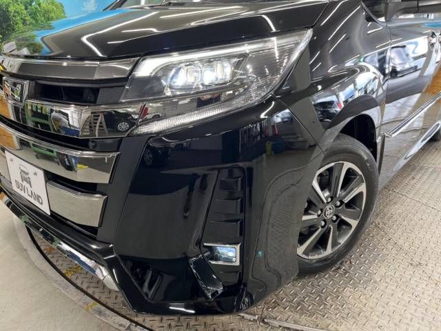 Toyota NOAH 2019-05 190439-11