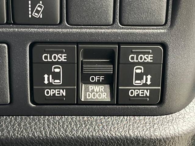 Toyota NOAH 2019-05 190439-3
