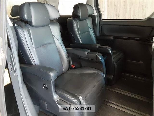 Toyota VELLFIRE 2012-01 382739-8