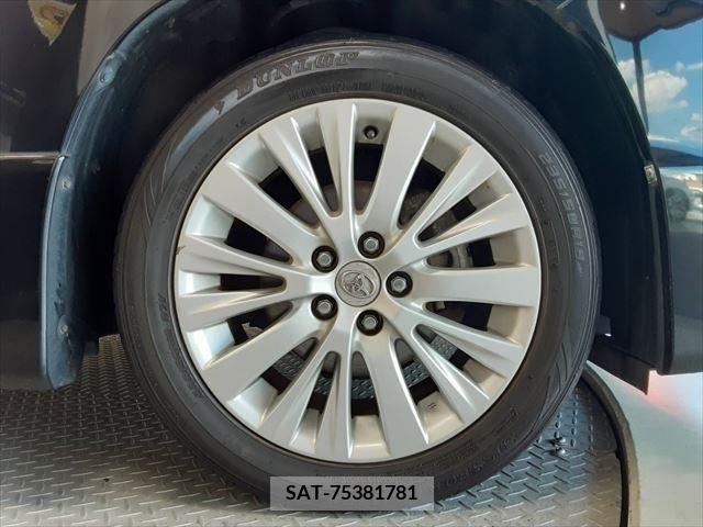 Toyota VELLFIRE 2012-01 382739-28
