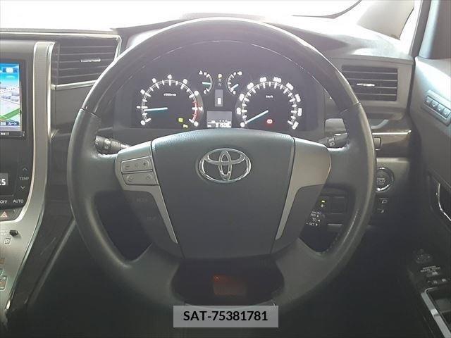 Toyota VELLFIRE 2012-01 382739-11