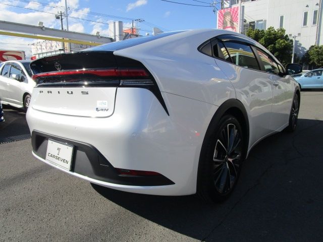 Toyota PRIUS 2023-03 18832-5