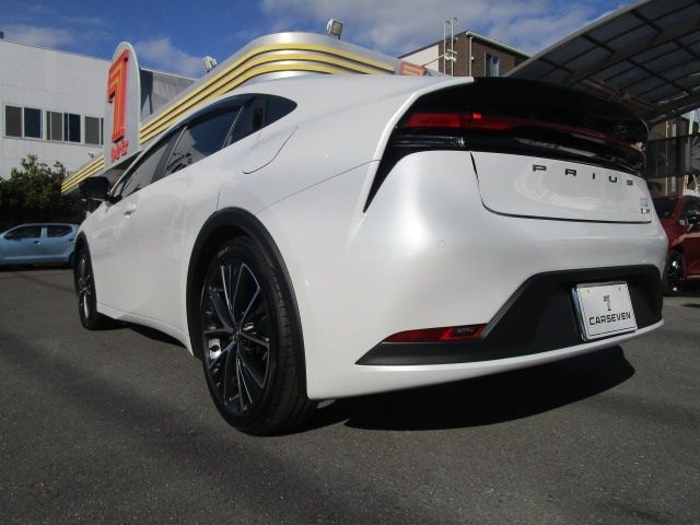 Toyota PRIUS 2023-03 18832-7