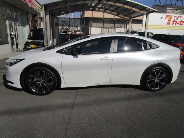 Toyota PRIUS 2023-03 18832-8