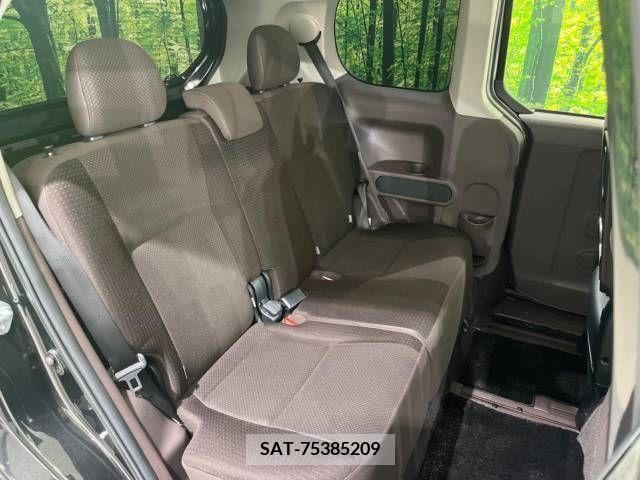 Toyota SPADE 2013-03 339943-9