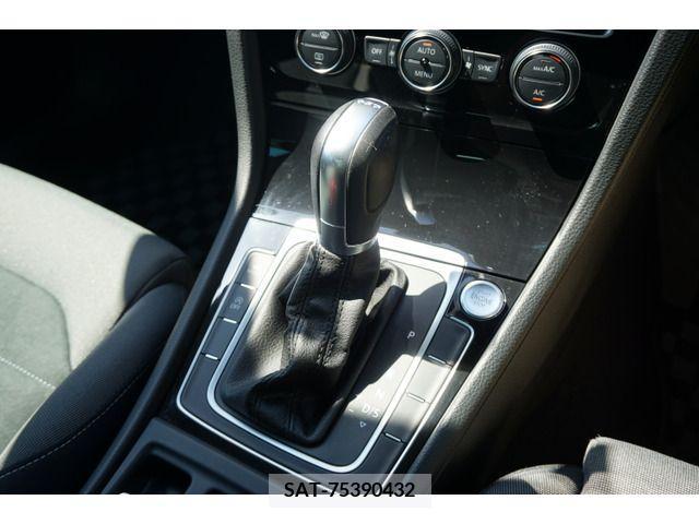 VolksWagen GOLF 2017-06 329384-13