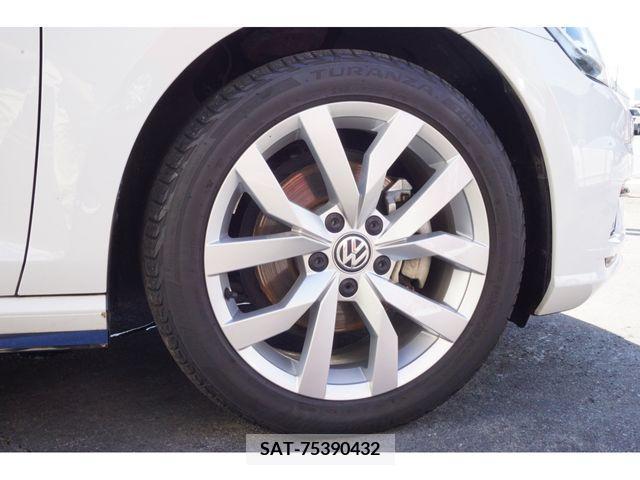 VolksWagen GOLF 2017-06 329384-27