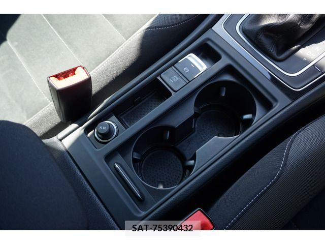 VolksWagen GOLF 2017-06 329384-16